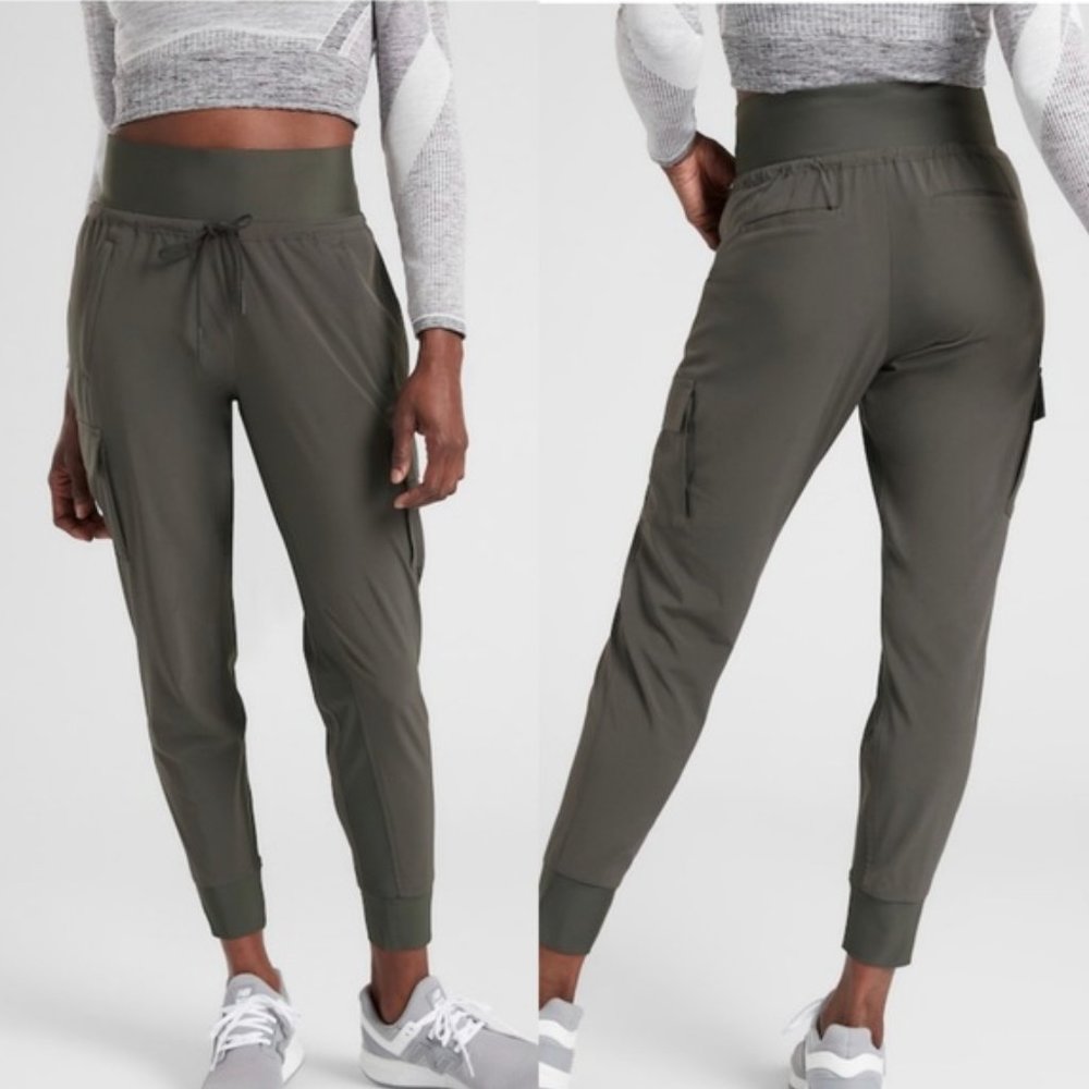 Athleta Sutton Jogger in Arbor Olive